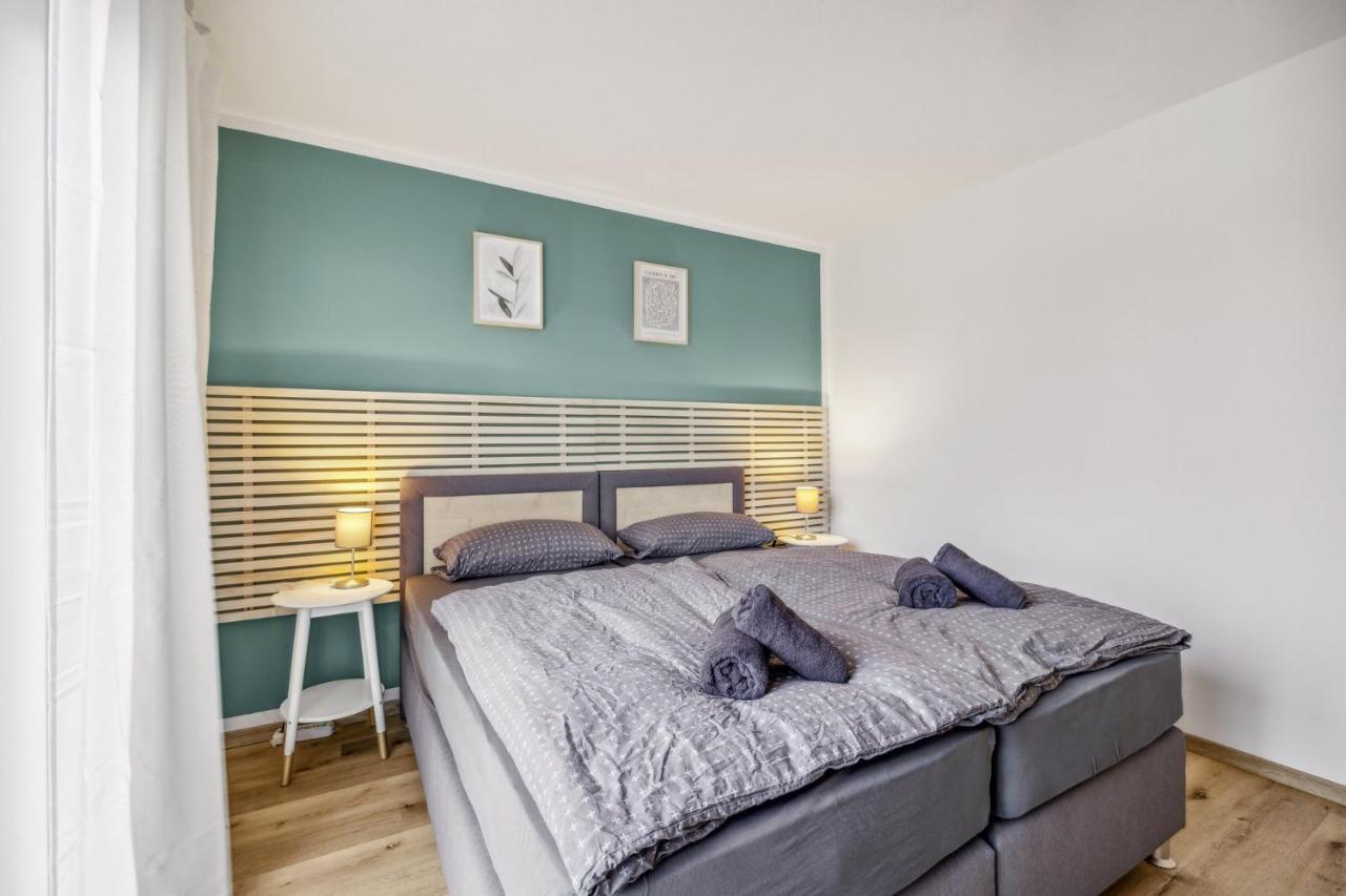 Amalfi A02 - 2 Zi Fuer 4P - Balkon, Smart Tv, Boxspringbett Apartamento Kaiserslautern Exterior foto